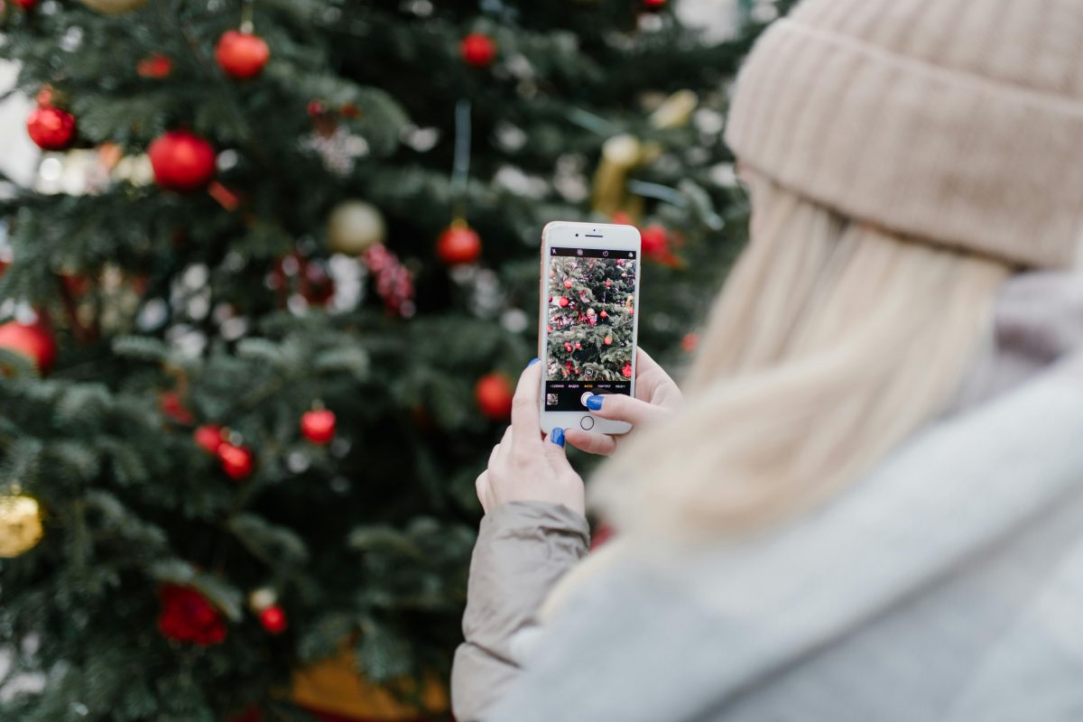 christmas app tree winter woman in a hat